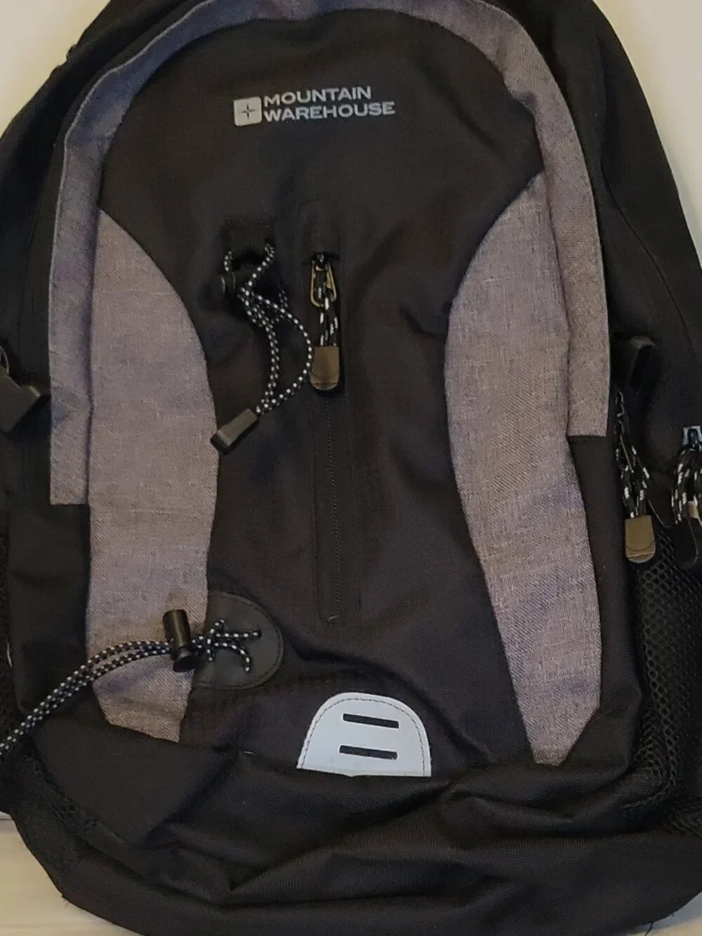 Mountain Warehouse Large Hiking Daypack Backpack Black/Gray Zip  Padded Straps
